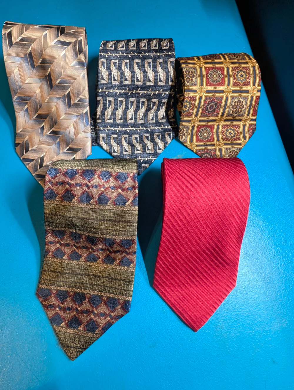Lot of 5 Men’s Neck Ties Brand Names Designer Silk/Polyester Vintage